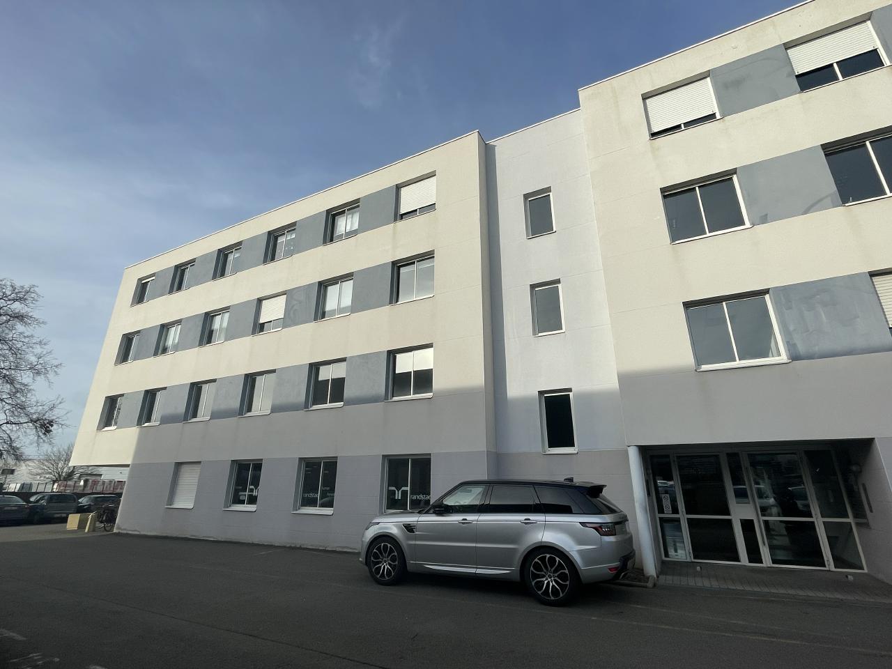 Bureau Chantepie 296m² Location bureau Chantepie Ille-et-Vilaine OLBUR2112789 0